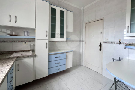 Apartamento à venda com 2 quartos em Lapa, São Paulo, SP