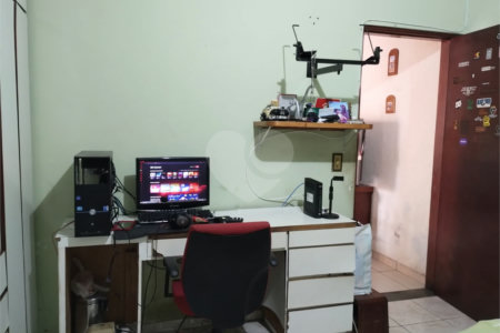 Casa Térrea à venda com 2 quartos, sendo 1 suíte,  em Jardim Alvinópolis, Atibaia, SP