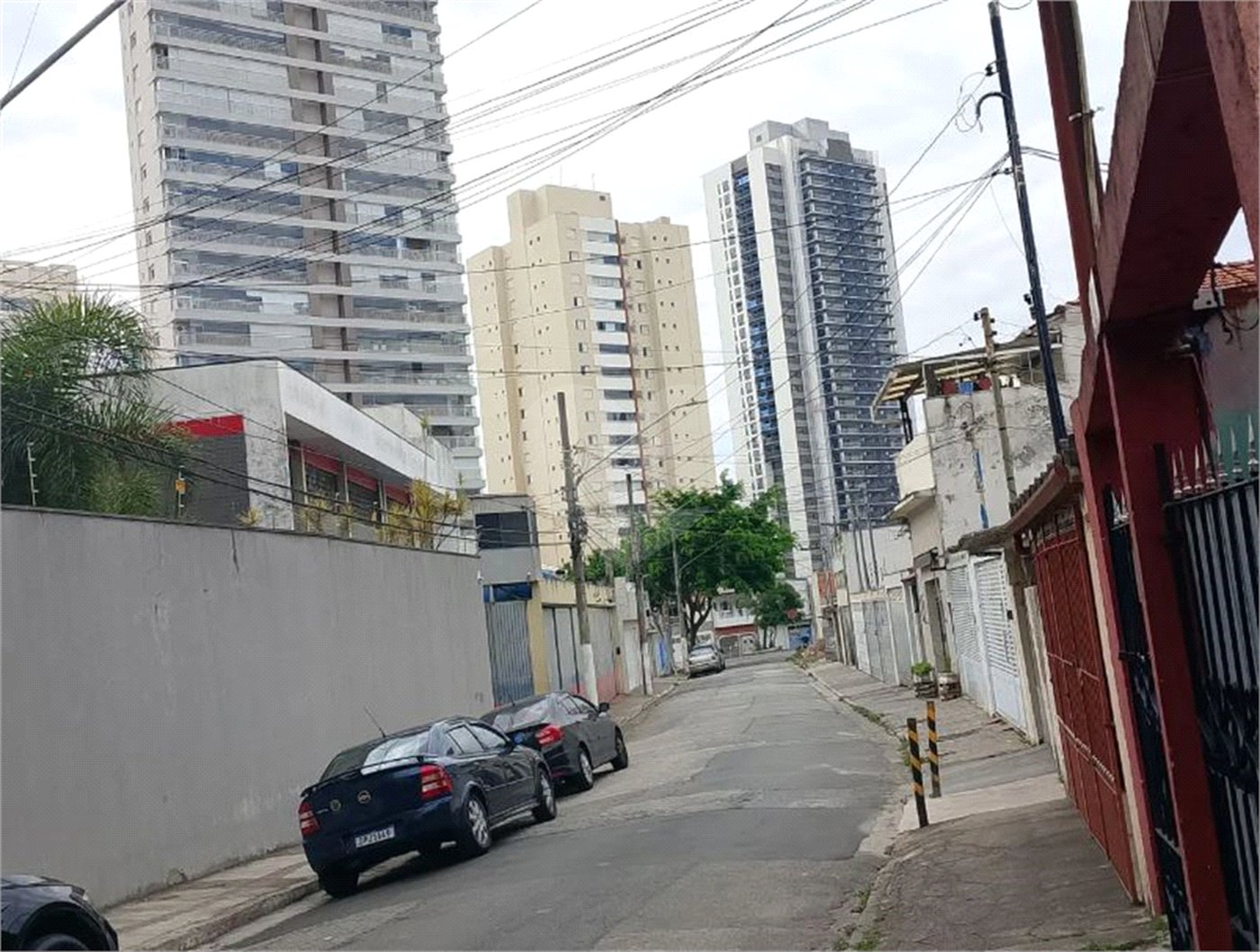 Sobrado à venda com 3 quartos, sendo 1 suíte,  em Vila Firmiano Pinto, São Paulo, SP