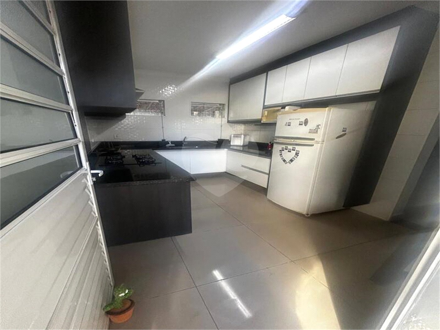 Casa à venda com 2 quartos, sendo 1 suíte, em Jardim Wanel Ville V, Sorocaba, SP