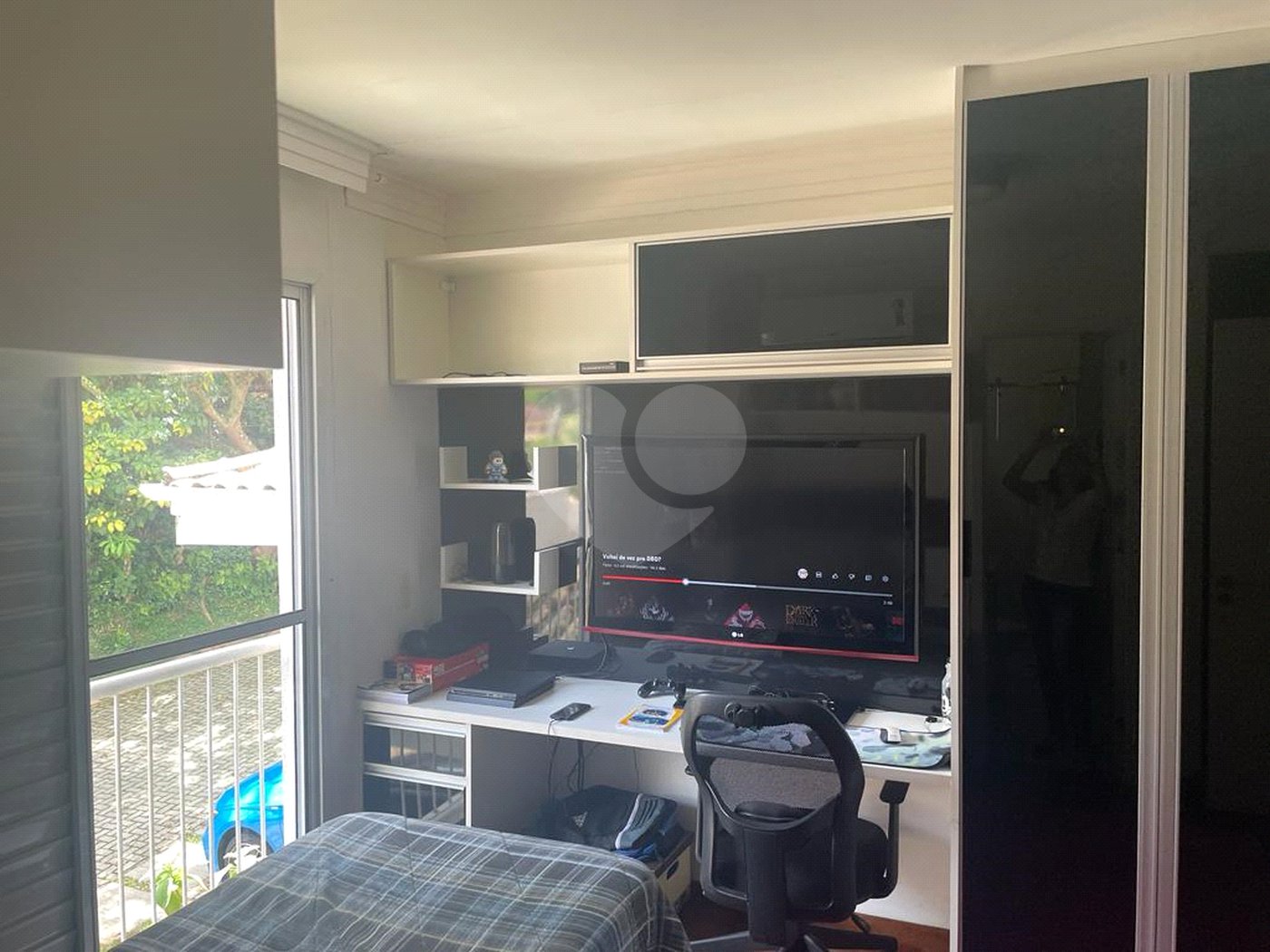 Casa à venda com 4 quartos, sendo 3 suítes,  no condomínio The House, São Paulo - SP