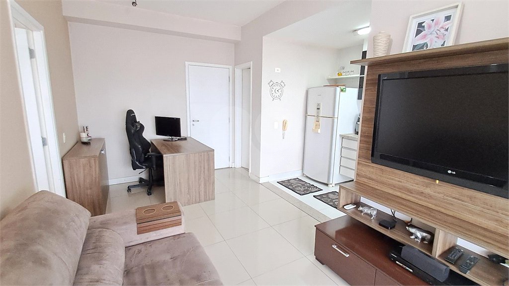 Apartamento à venda ou para alugar com 1 suíte em Vila Cordeiro, São Paulo, SP