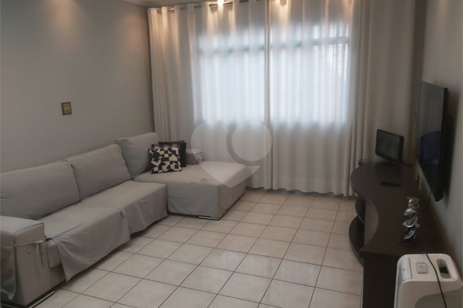 Casa de Vila à venda com 4 quartos, sendo 1 suíte, em Vila Medeiros, São Paulo, SP