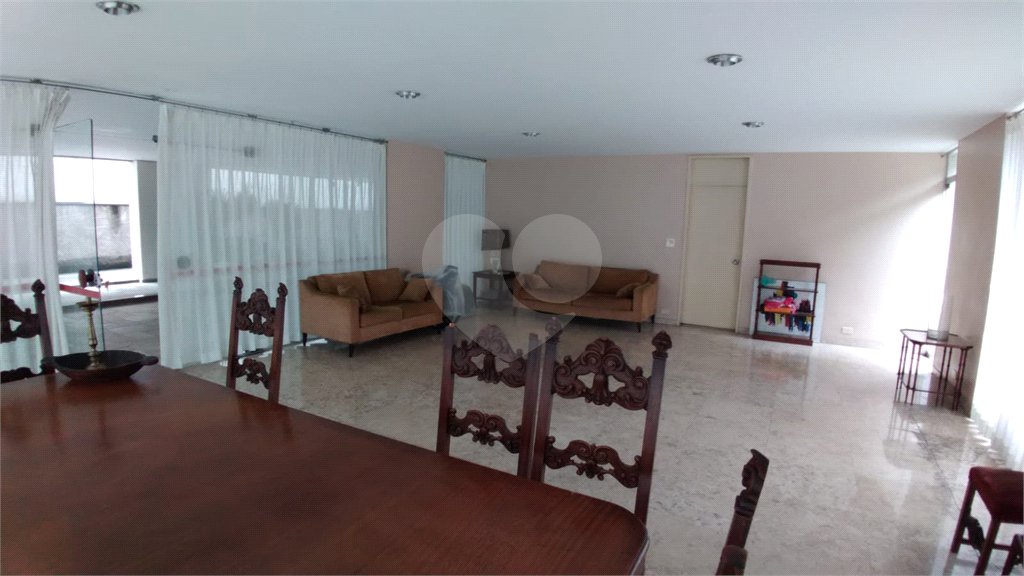 Apartamento à venda com 3 quartos, sendo 1 suíte, em Pinheiros, São Paulo, SP