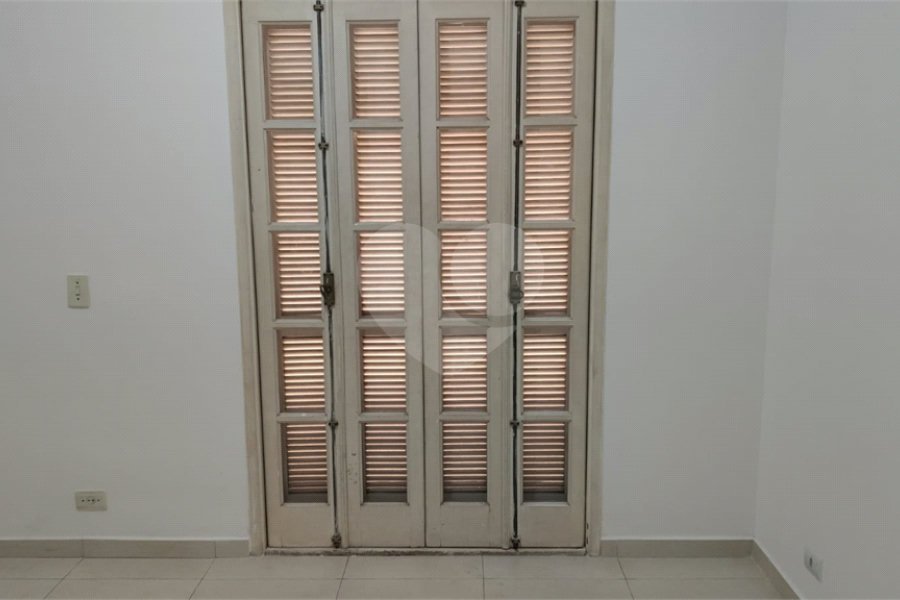 Casa à venda com 2 suítes no condomínio Village Palmas, São Paulo - SP
