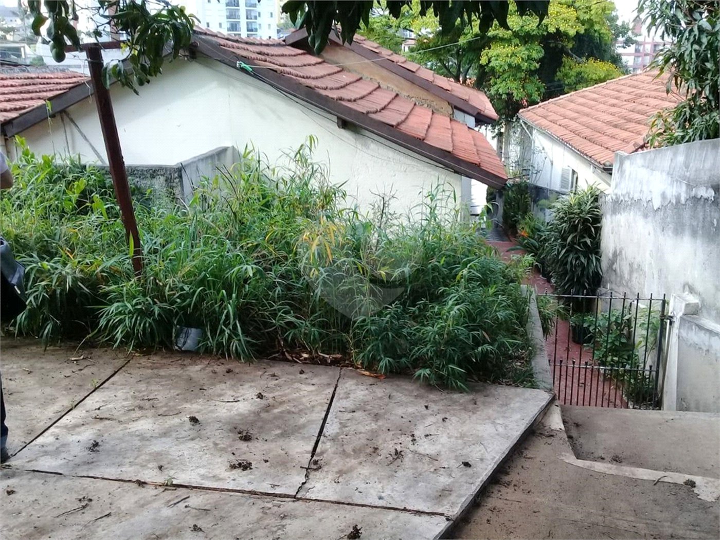 Terreno à venda com 8 quartos em Vila Gomes, São Paulo, SP