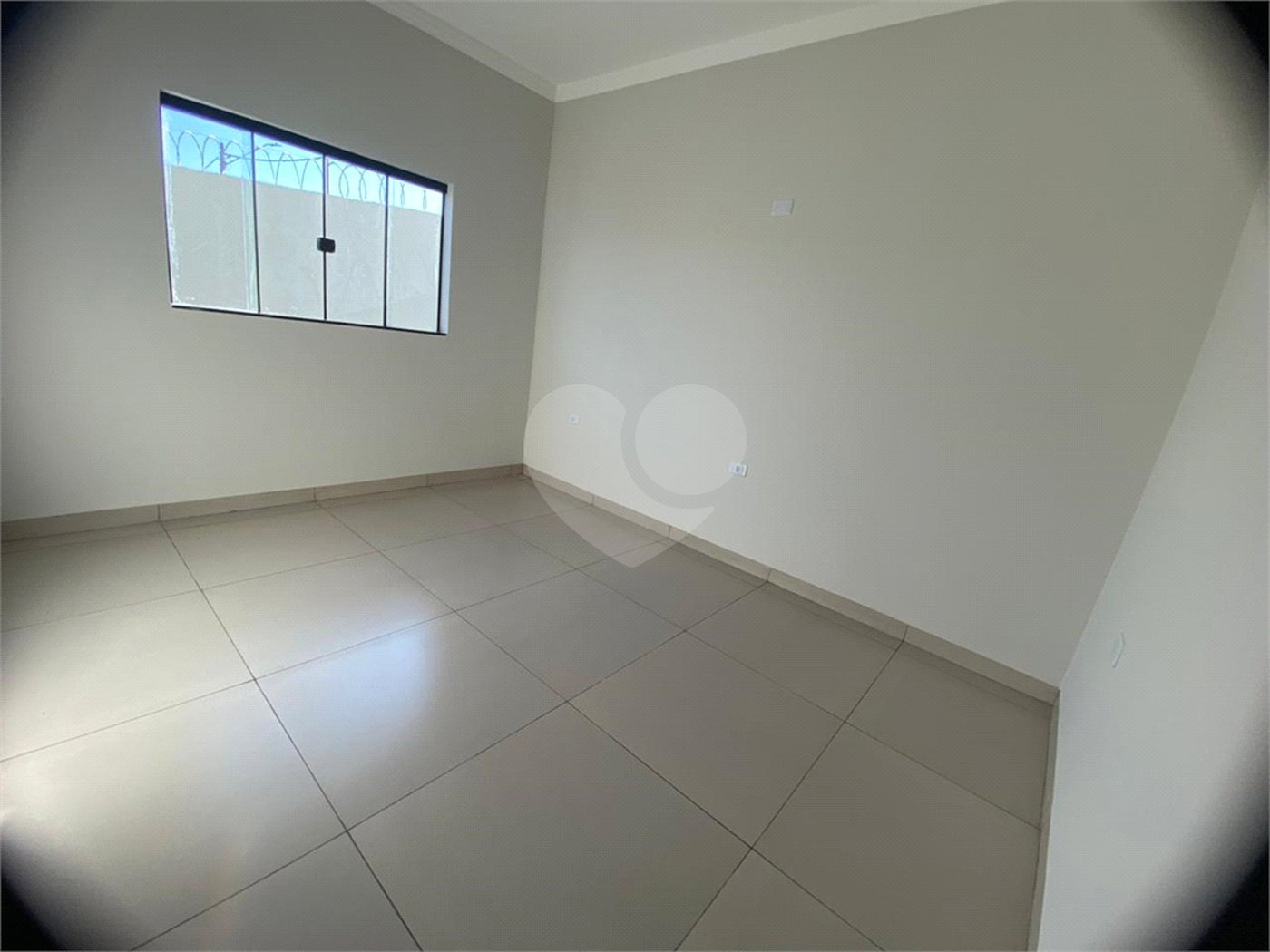 Casa à venda com 2 quartos, sendo 1 suíte, em Ipê, Três Lagoas, MS