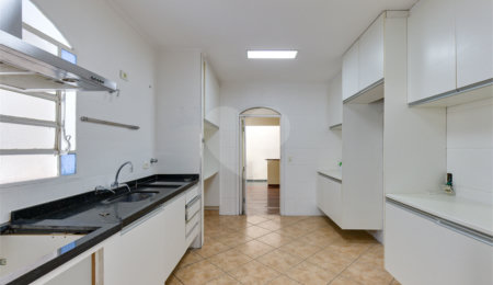 Casa à venda com 3 quartos, sendo 1 suíte,  em Brooklin, São Paulo, SP