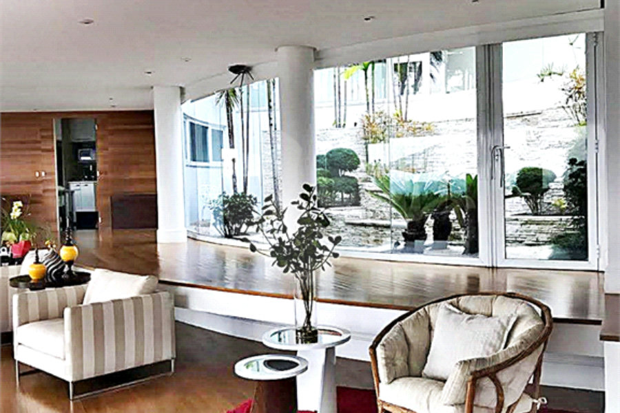 Casa à venda com 4 suítes no condomínio Residencial Jd. Ibiratiba, São Paulo - SP