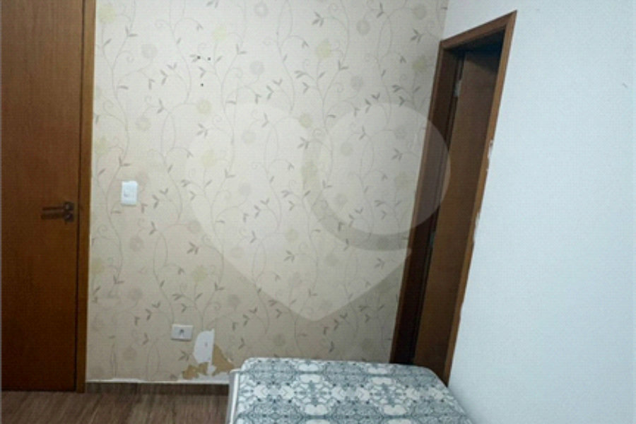 Casa à venda ou para alugar com 3 quartos, sendo 2 suítes,  no condomínio Residencial Erika, São Paulo - SP