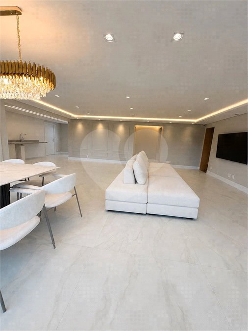 Apartamento à venda com 3 suítes em Brooklin Paulista, São Paulo, SP