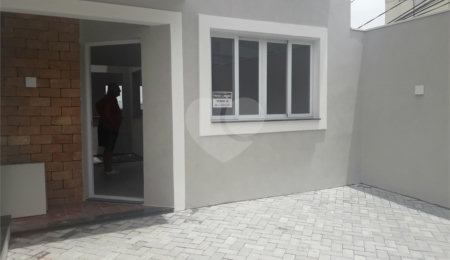 Casa à venda com 3 quartos, sendo 1 suíte,  em Vila Maria, São Paulo, SP