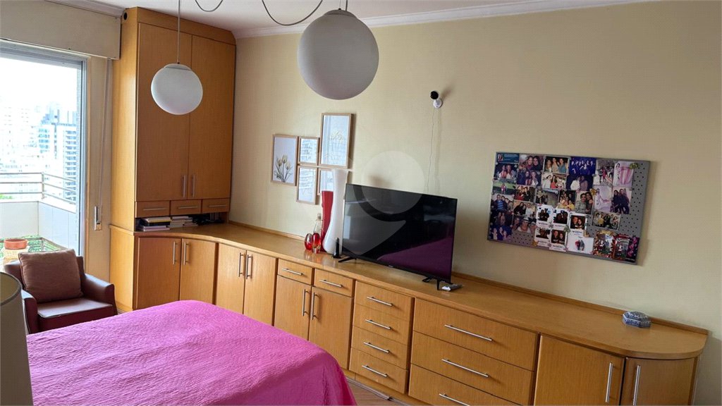 Apartamento à venda com 3 quartos, sendo 1 suíte, em Consolação, São Paulo, SP