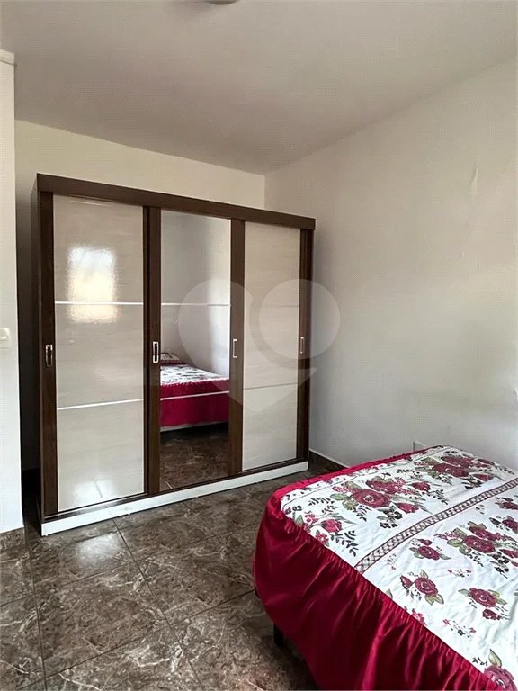 Casa Térrea à venda com 4 quartos em Vila Vitório Mazzei, São Paulo, SP