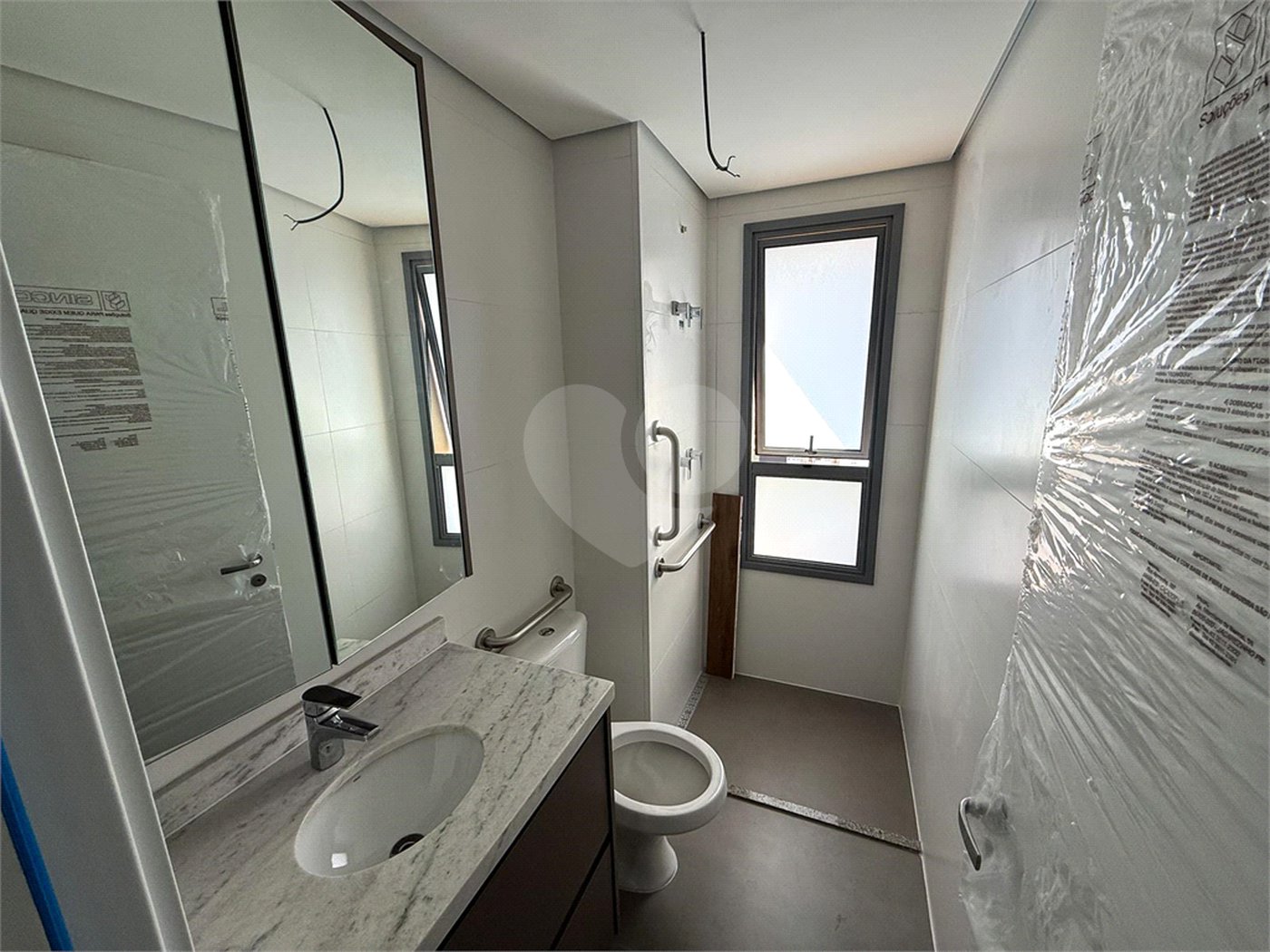 Apartamento à venda com 3 suítes em Sumarezinho, São Paulo, SP