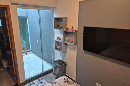 Casa à venda com 3 suítes em Tucuruvi, São Paulo, SP