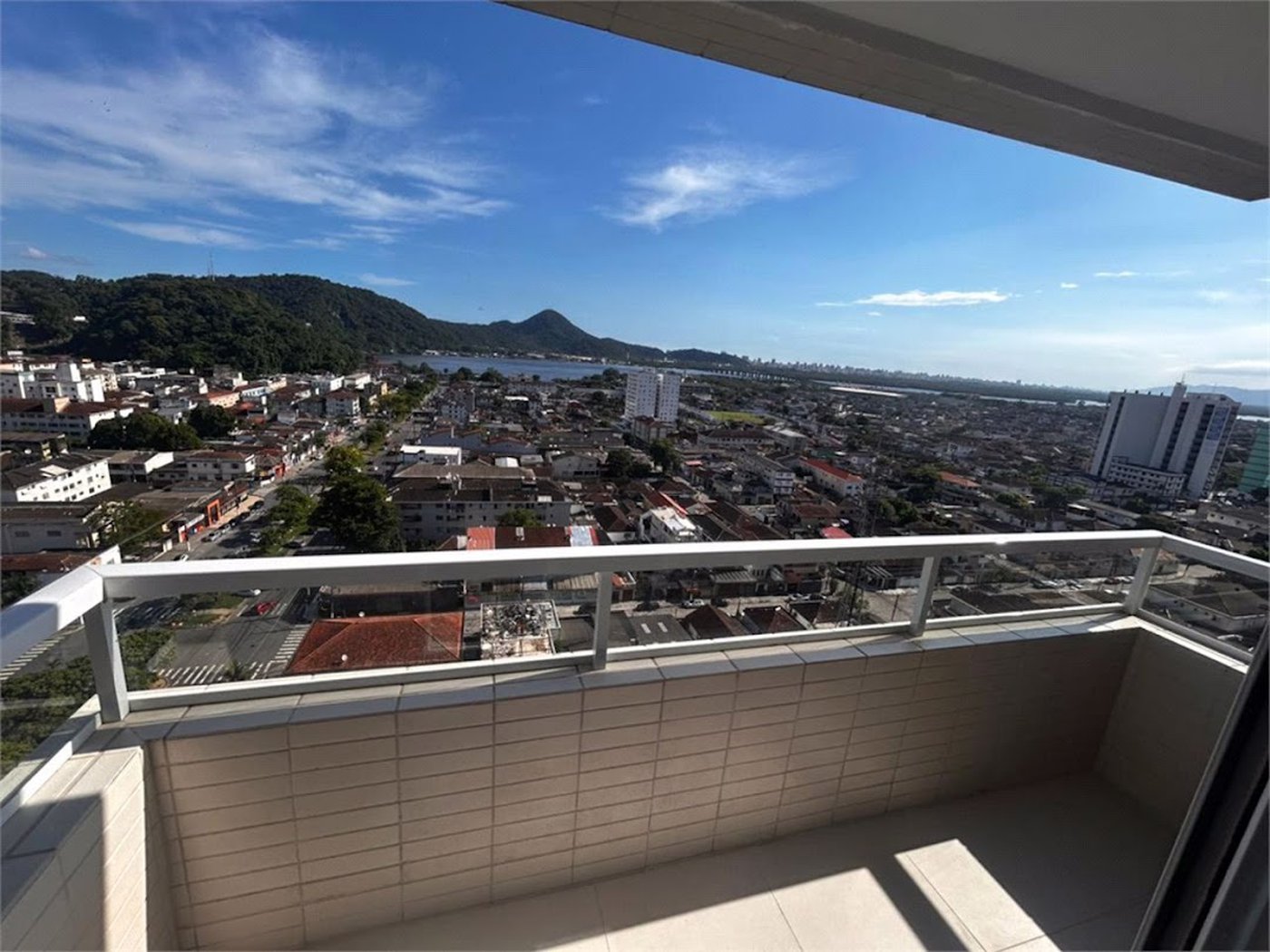 Apartamento Residencial à venda, Centro, São Vicente - AP0552.