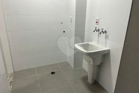 Sobrado à venda com 3 quartos, sendo 1 suíte, em Parque Vitória, São Paulo, SP