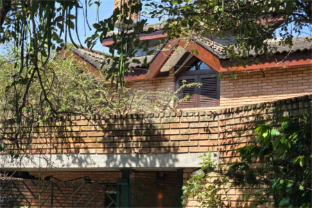 Casa à venda com 4 quartos, sendo 2 suítes, em Cidade São Francisco, São Paulo, SP