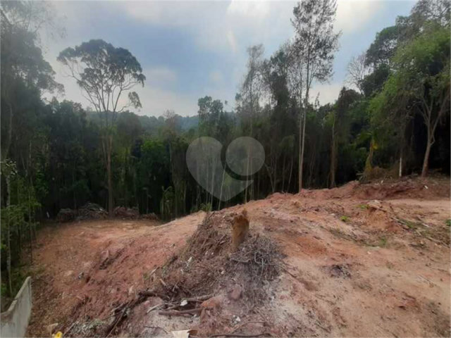 Terreno à venda no condomínio Alpes da Cantareira, Mairiporã - SP