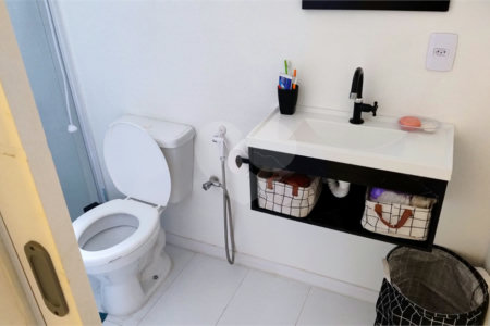 Casa à venda com 3 quartos, sendo 2 suítes, no condomínio Planície do Araguaia, Rio de Janeiro - RJ