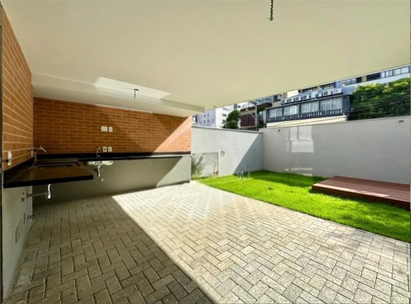 Casa à venda com 3 quartos, sendo 1 suíte, no condomínio : Cube XL Vila Madalena, São Paulo - SP