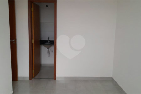 Apartamento à venda com 2 quartos, sendo 1 suíte,  em Jardim Prestes de Barros, Sorocaba, SP