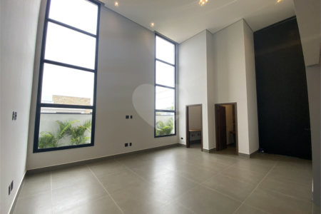 Casa à venda com 3 suítes no condomínio Portal dos Bandeirantes, Salto - SP