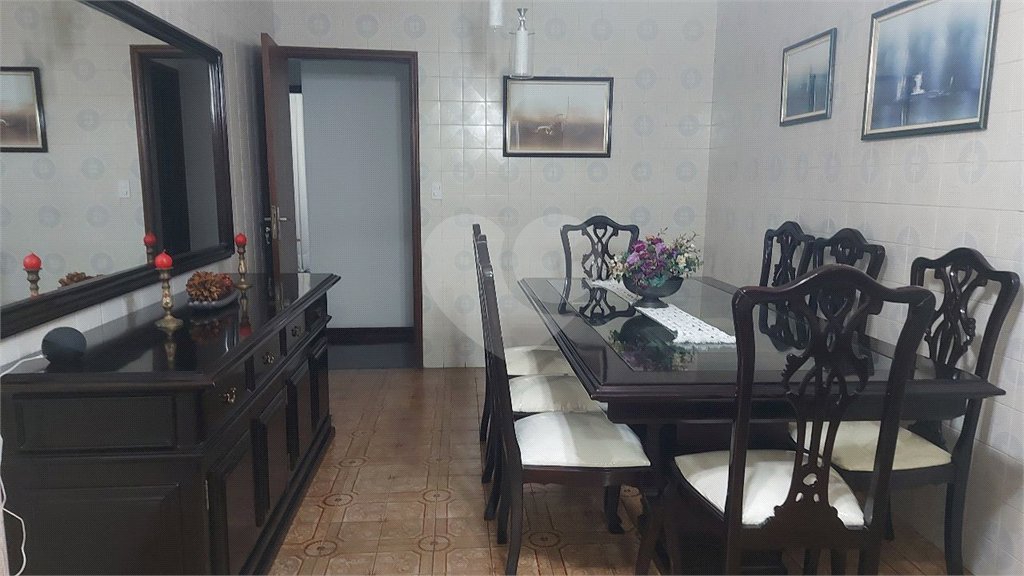 Sobrado à venda com 3 quartos, sendo 1 suíte, em Tremembé, São Paulo, SP