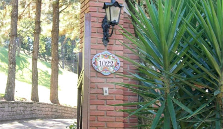 Casa em condomínio à venda ou para alugar com 4 quartos, sendo 2 suítes,  em Caixa D´água, Vinhedo, SP