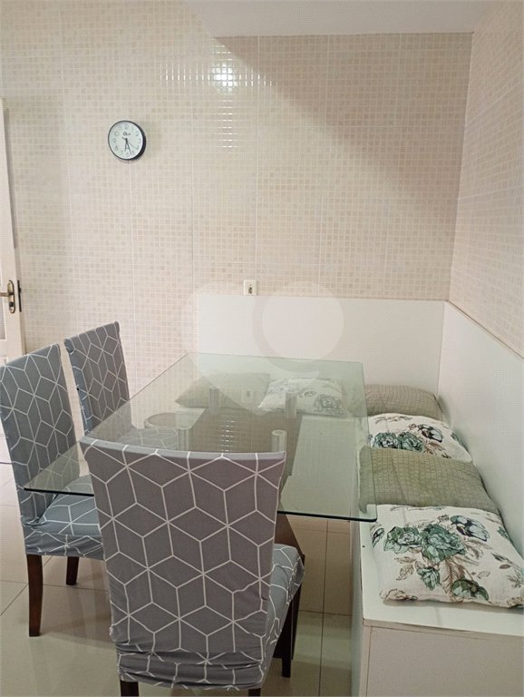 Casa à venda com 2 quartos no condomínio Cond Cesar Parque, Mogi das Cruzes - SP