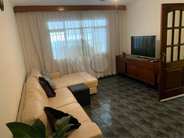 Sobrado à venda com 2 quartos, sendo 1 suíte,  em Cupecê, São Paulo, SP