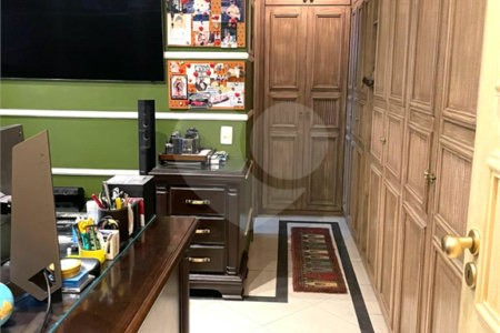 Apartamento à venda ou para alugar com 4 quartos, sendo 3 suítes, em Jardim Vitória Régia, São Paulo, SP