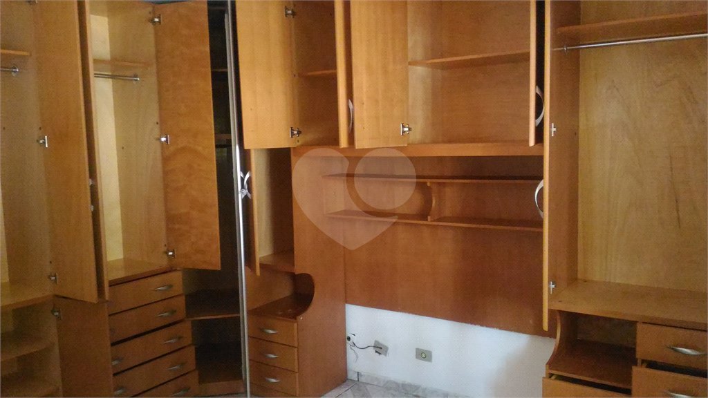 Sobrado à venda com 3 quartos em Tremembé, São Paulo, SP