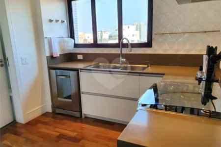 Apartamento à venda com 4 quartos, sendo 2 suítes, em Santana, São Paulo, SP