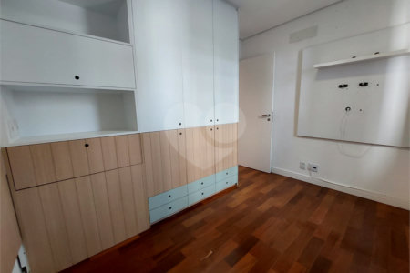 Apartamento à venda com 3 quartos, sendo 1 suíte, em Vila Leopoldina, São Paulo, SP