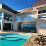 Casa à venda com 5 quartos, sendo 2 suítes, no condomínio Residencial Jardim Primavera, Louveira - SP