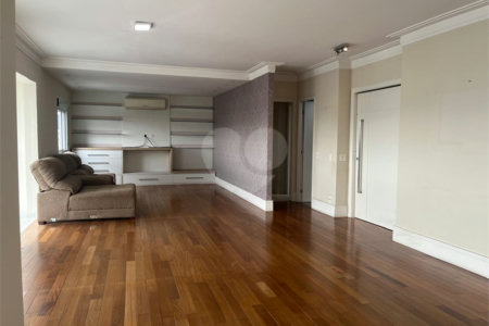 Apartamento à venda com 3 suítes em Vila Andrade, São Paulo, SP