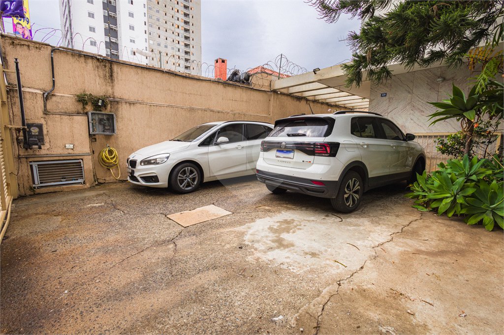 Casa à venda com 5 quartos, sendo 1 suíte, em Vila Rosália, Guarulhos, SP