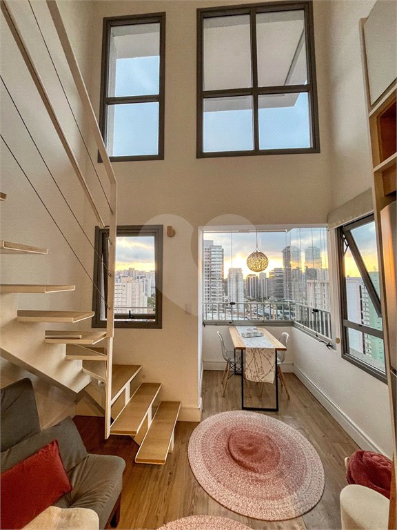 Apartamento à venda com 1 quarto em Jardim das Acácias, São Paulo, SP