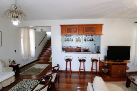 Sobrado à venda com 3 quartos, sendo 2 suítes, em Jardim Franca, São Paulo, SP