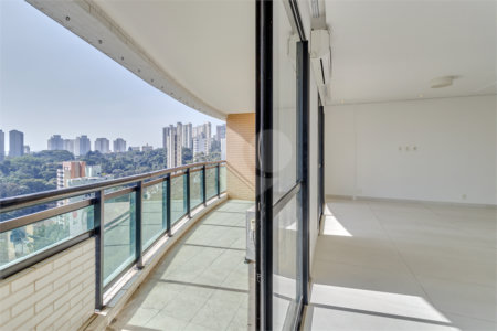Apartamento à venda com 3 quartos, sendo 1 suíte, em Morumbi, São Paulo, SP