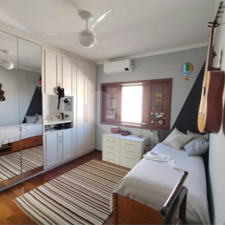 Casa à venda ou para alugar com 3 suítes em Jardim Itália, Itapetininga, SP