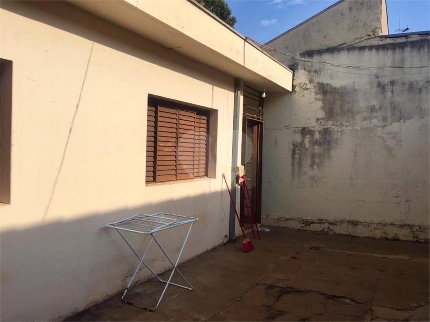Casa térrea no Jardim Bandeirantes.