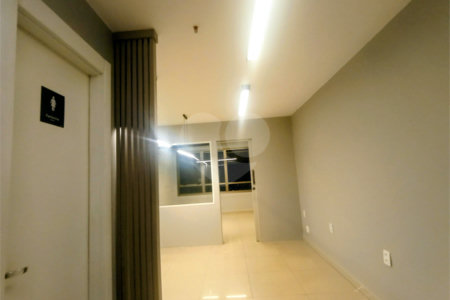 Sala para alugar em Del Castilho, Rio de Janeiro, RJ