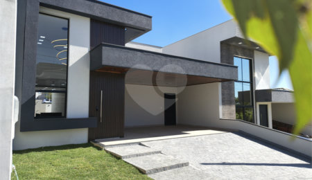 Casa à venda com 3 suítes no condomínio Campos do Conde I e II, Sorocaba - SP