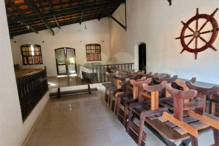 Casa à venda com 4 quartos, sendo 2 suítes, em Ferradura, Armação dos Búzios, RJ