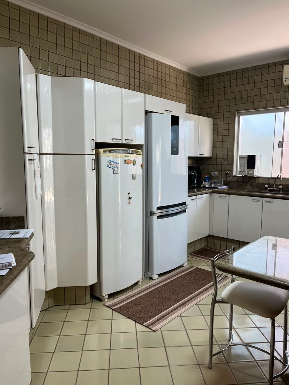 Casa à venda com 3 quartos, sendo 1 suíte,  em Santos Dumont, Três Lagoas, MS