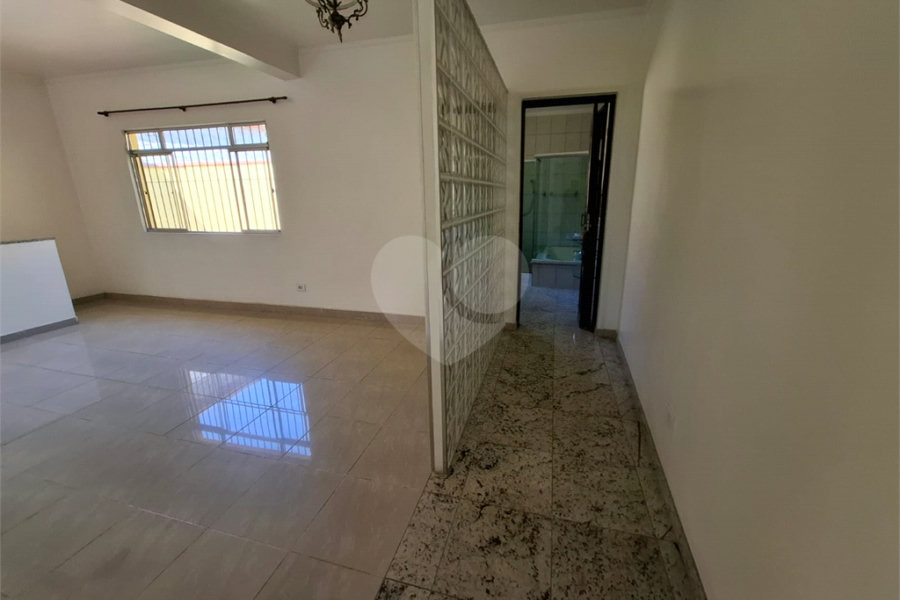 Sobrado à venda com 3 quartos no Brasilândia, São Paulo, SP