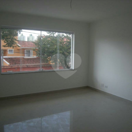 Casa à venda com 2 suítes em Jardim Odete, São Paulo, SP